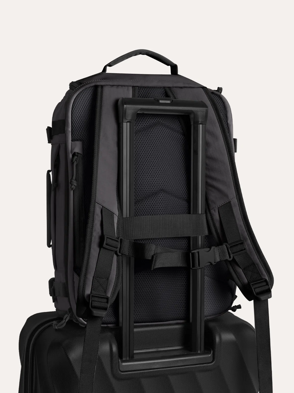 Blast 28L Travel Backpack - Image 12