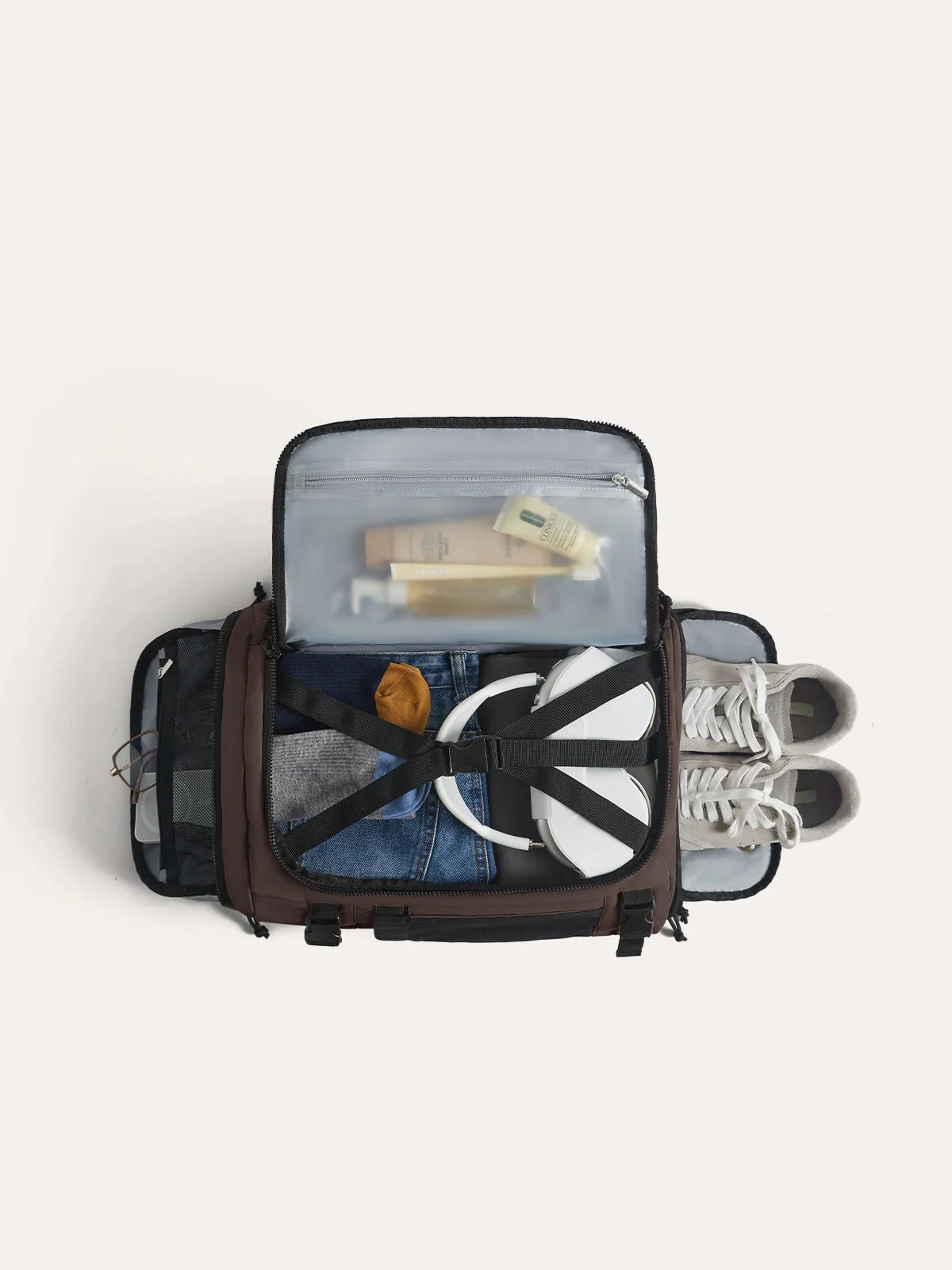 Blast 38L Mesh Travel Backpack - Image 35