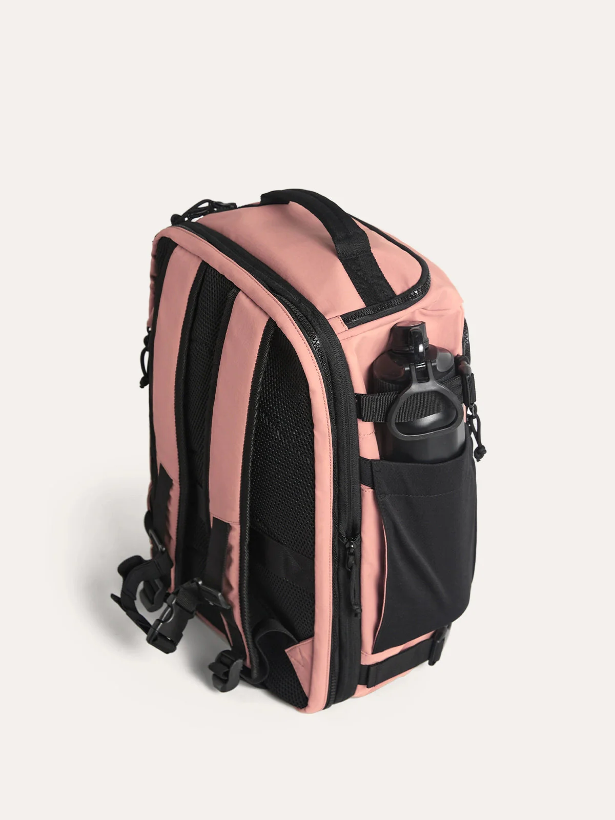 Blast 38L Mesh Travel Backpack - Image 48