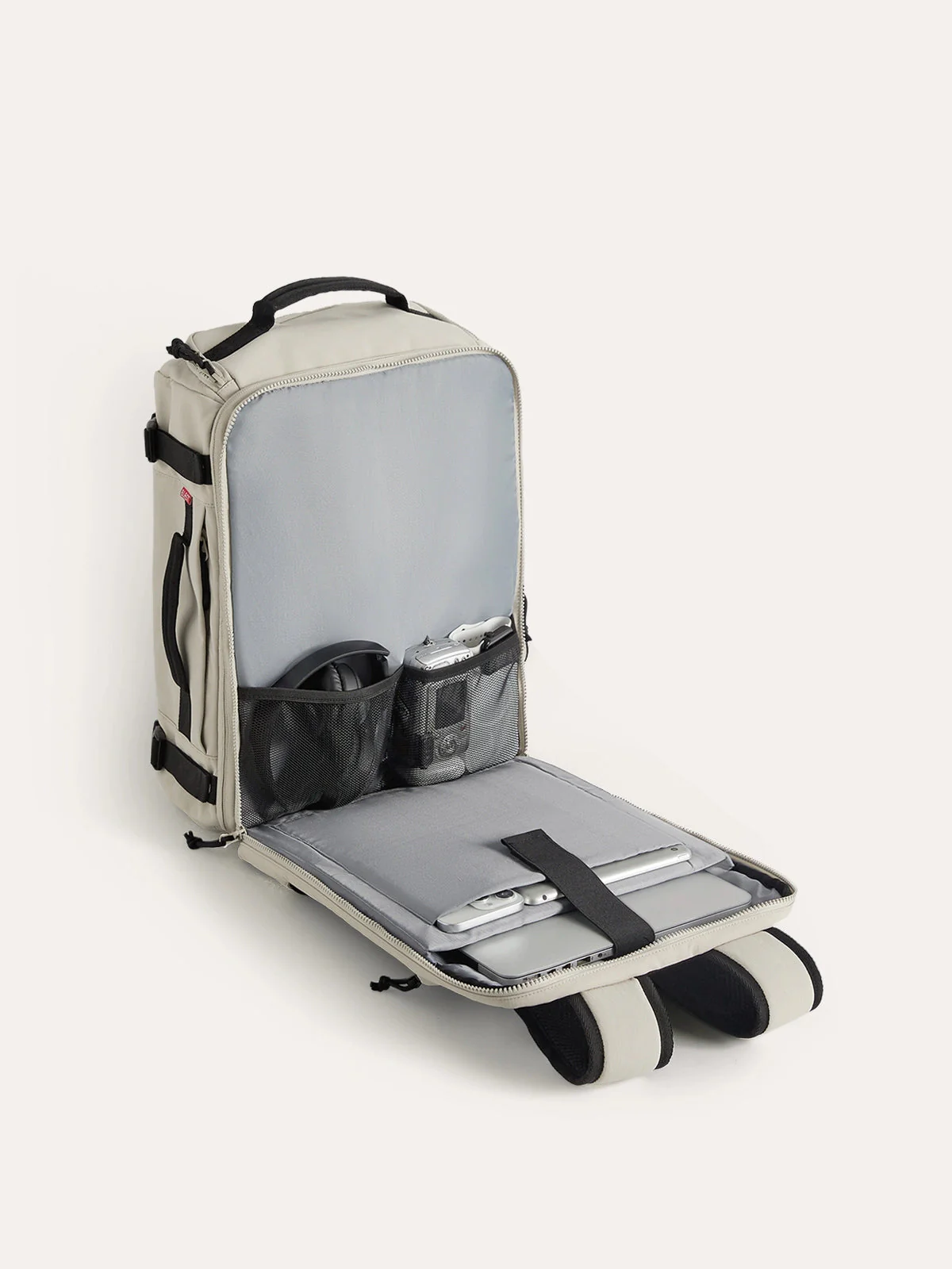 Blast 38L Mesh Travel Backpack - Image 7