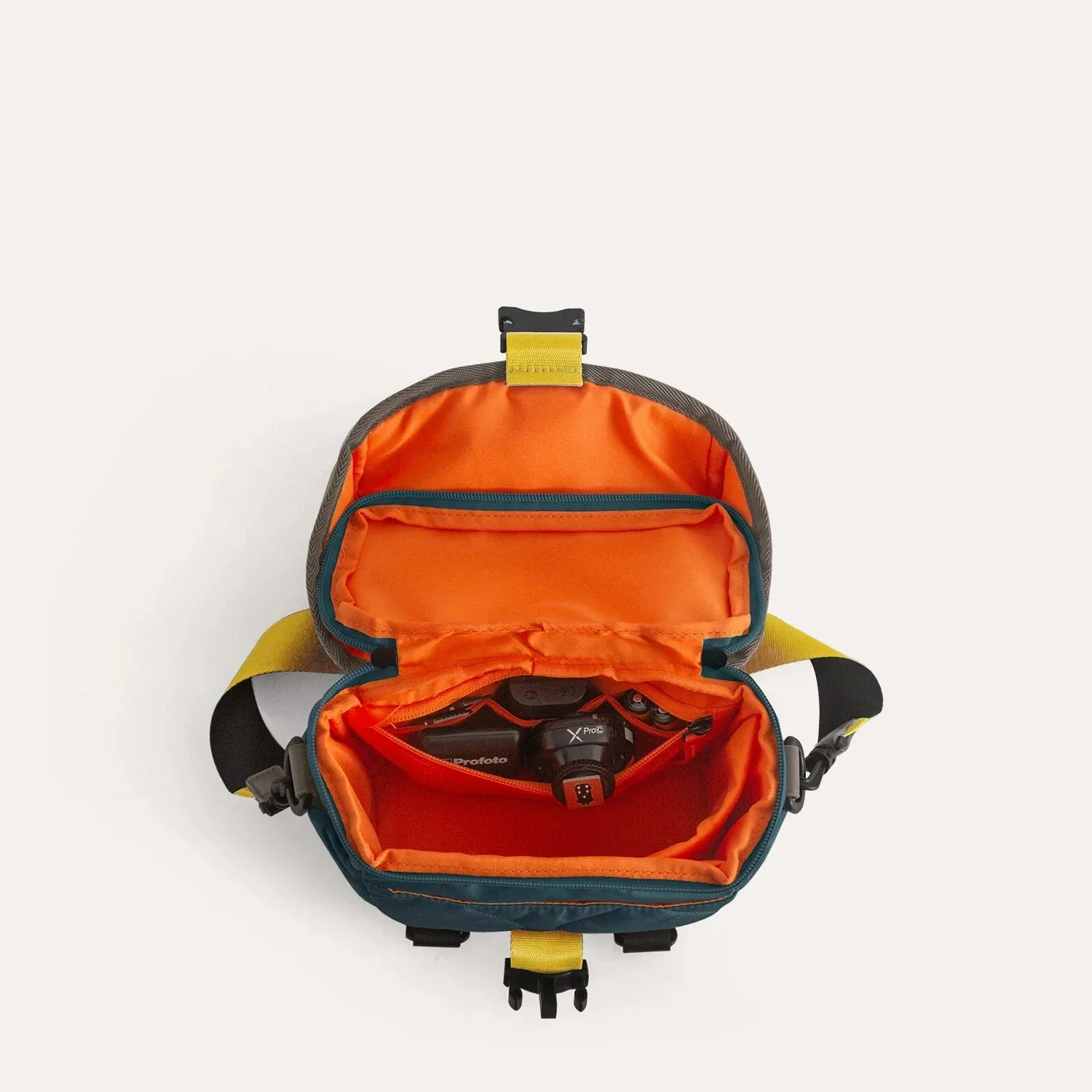 Paz 4L Camera Sling - Image 50
