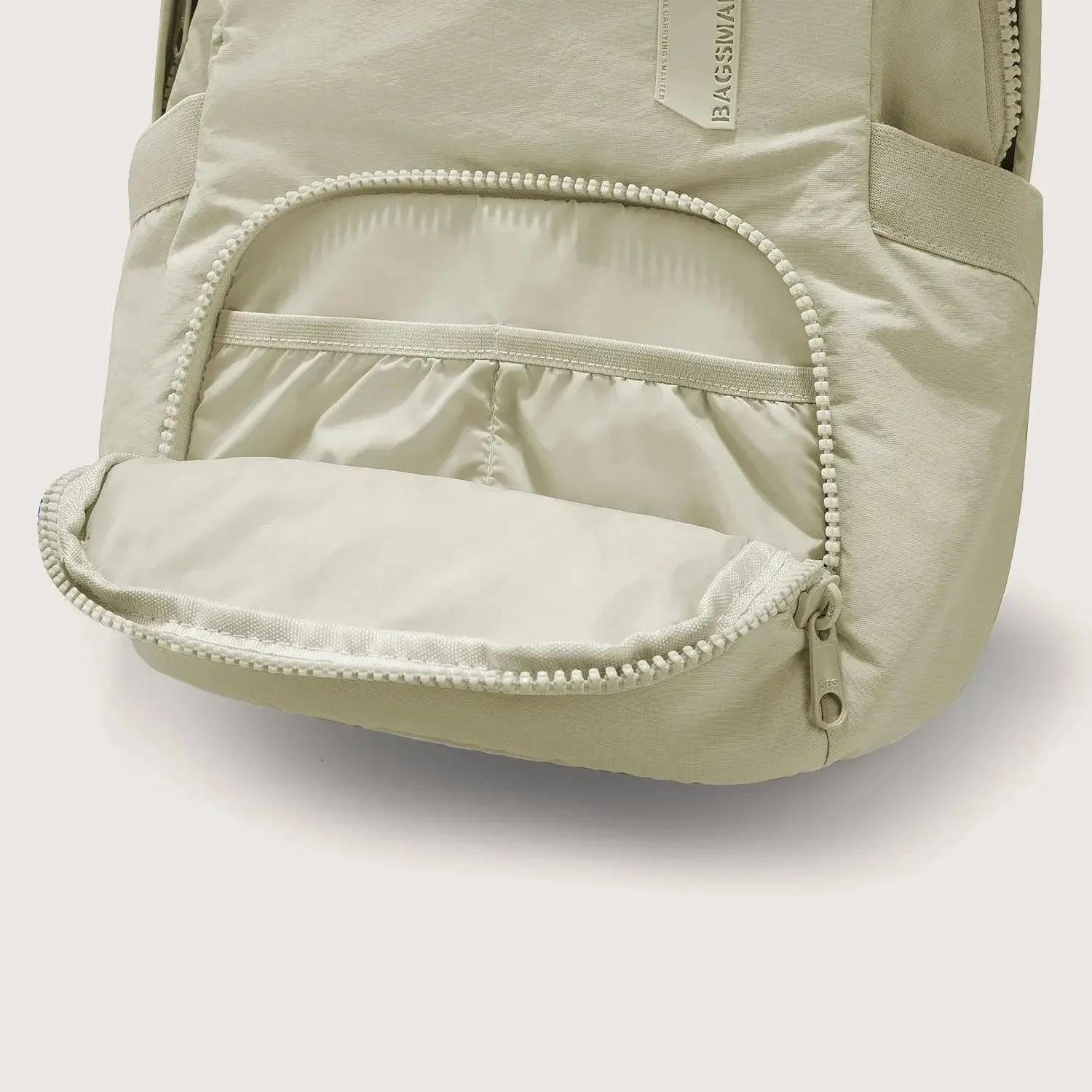 Zoraesque 14L Featherlight 13.3 Inch Backpack - Image 33