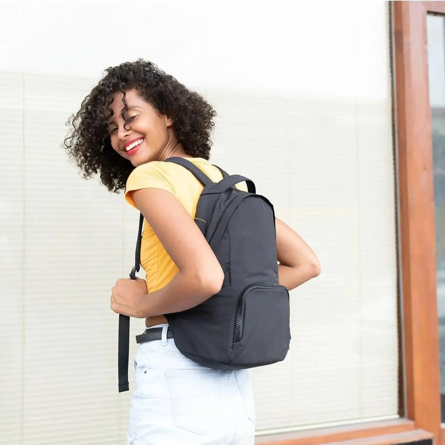 Zoraesque 14L Featherlight 13.3 Inch Backpack - Image 45
